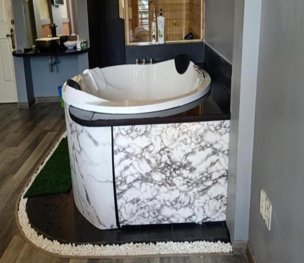 Oyo 705 Lucy House 2* TP. Hồ Chí Minh